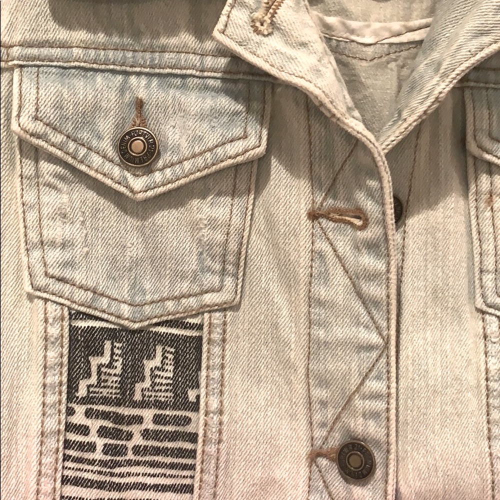 REVIVAL VEST - Picture 5 of 5